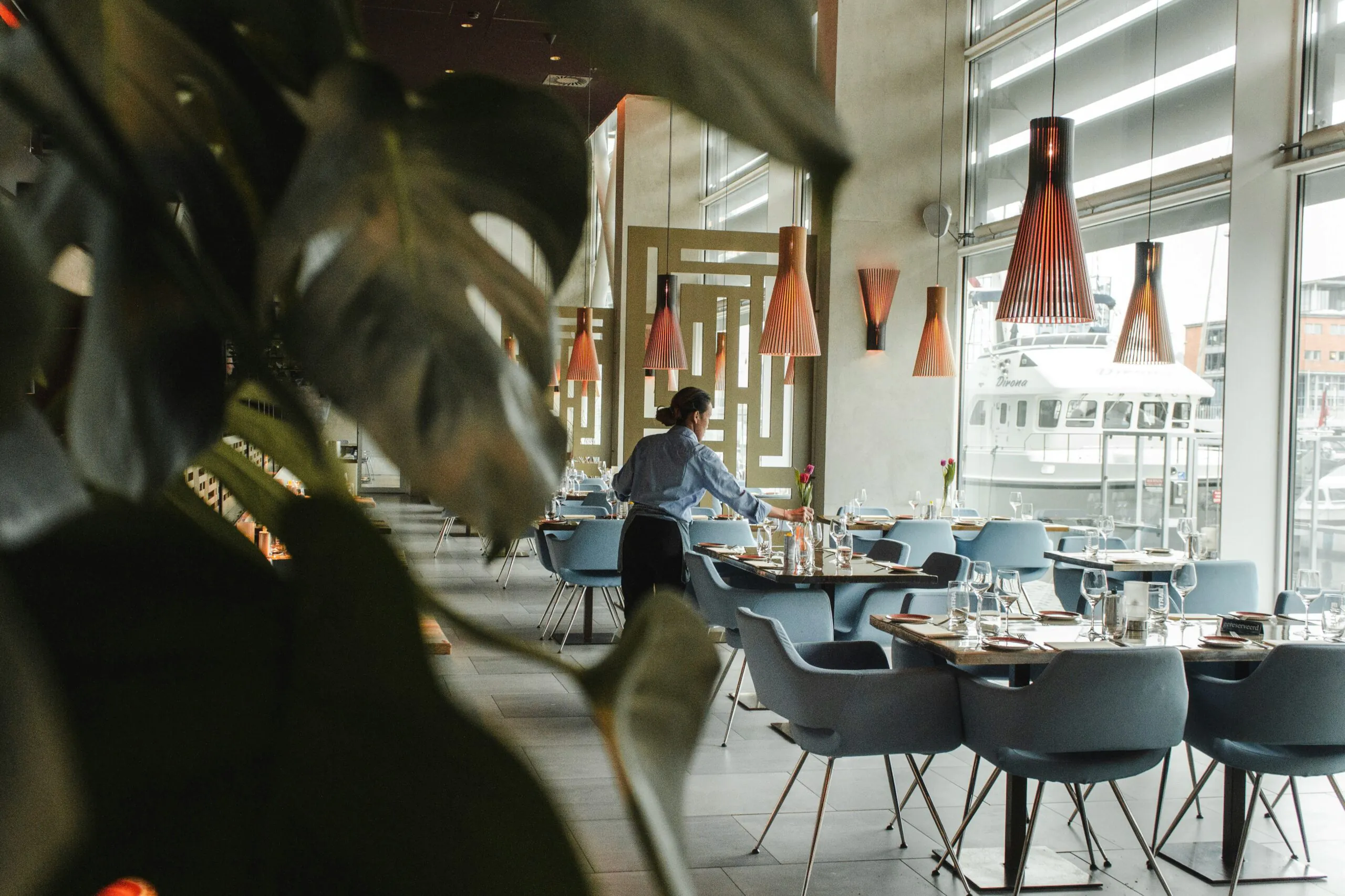louis-hansel-wVoP_Q2Bg_A-unsplash Sage Intacct hospitality accounting dashboard for multi-site operators